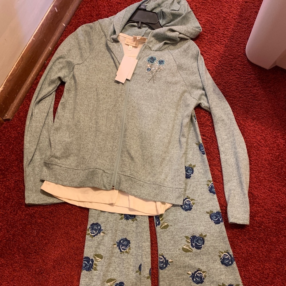 Self Esteem girls pants jacket and tank top set New with tags size girls  XL